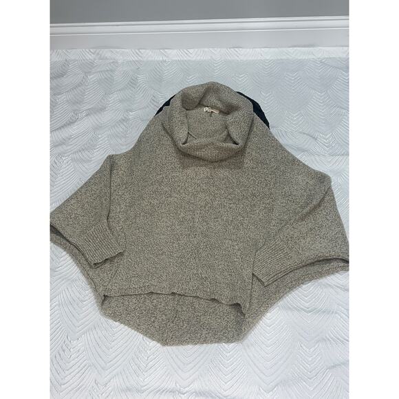 Entro Beige Cowl Neck Sweater Dolman Sleeves High-Low Hem Kangaroo Pocket
M - Picture 12 of 14